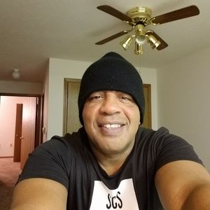 Meet your Posher, Luis